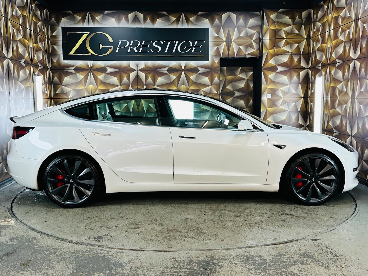 Used Tesla Model 3 2020 for sale - 76607368: Photo 9