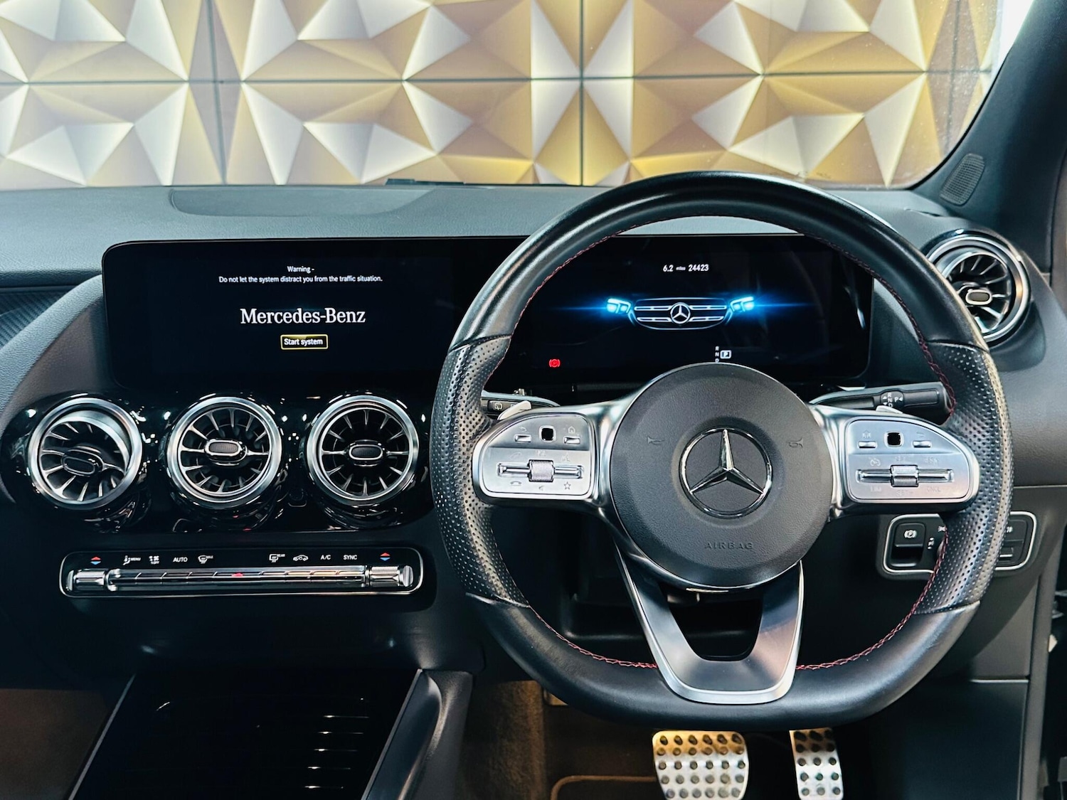 Used Mercedes-Benz GLA 2023 for sale - 76370765: Photo 51