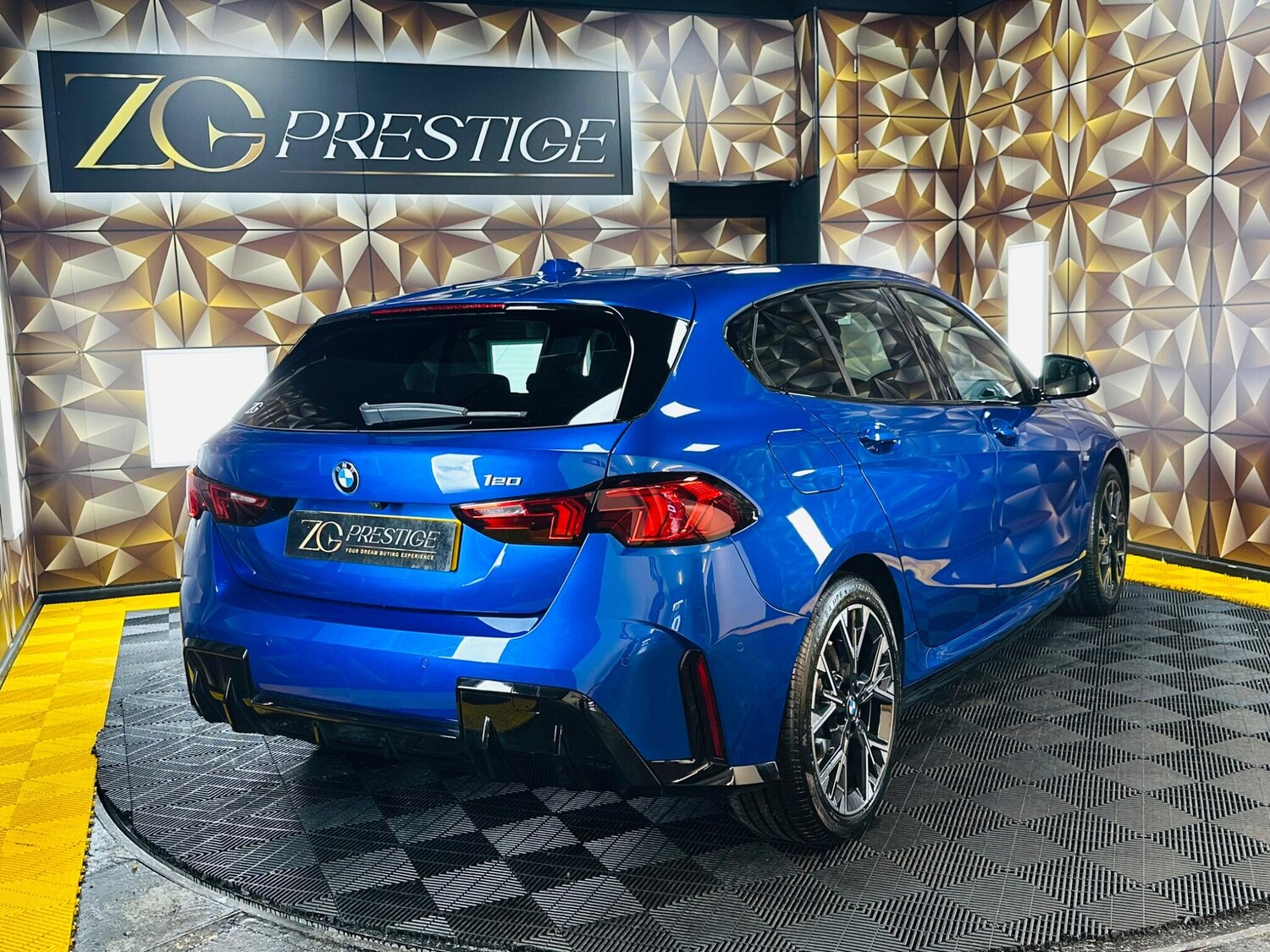 Used BMW 1 Series 2024 for sale - 77497411: Photo 21