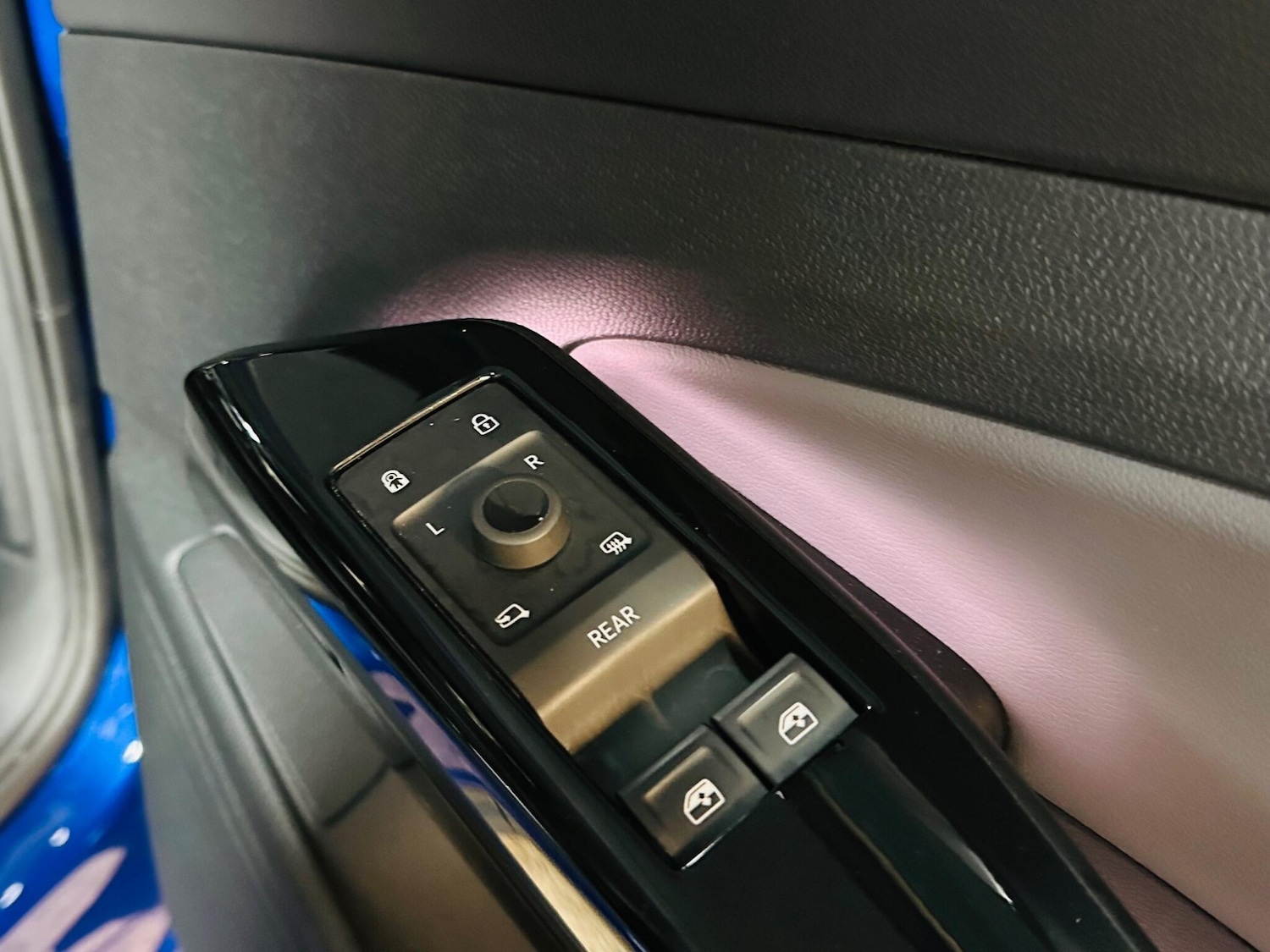 Used Volkswagen ID.4 2022 for sale - 76619657: Photo 58