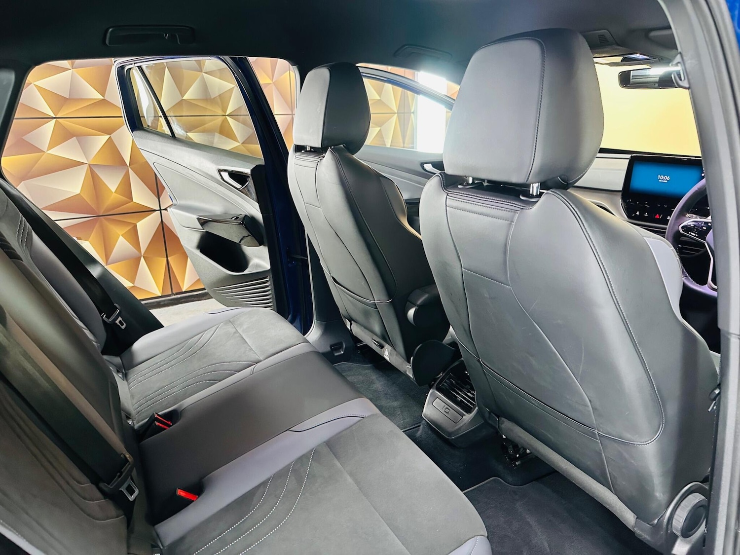 Used Volkswagen ID.4 2022 for sale - 76619657: Photo 64