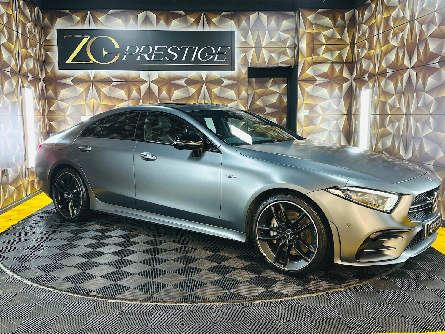 Used Mercedes-Benz CLS 2018 for sale - 77132089: Photo 1