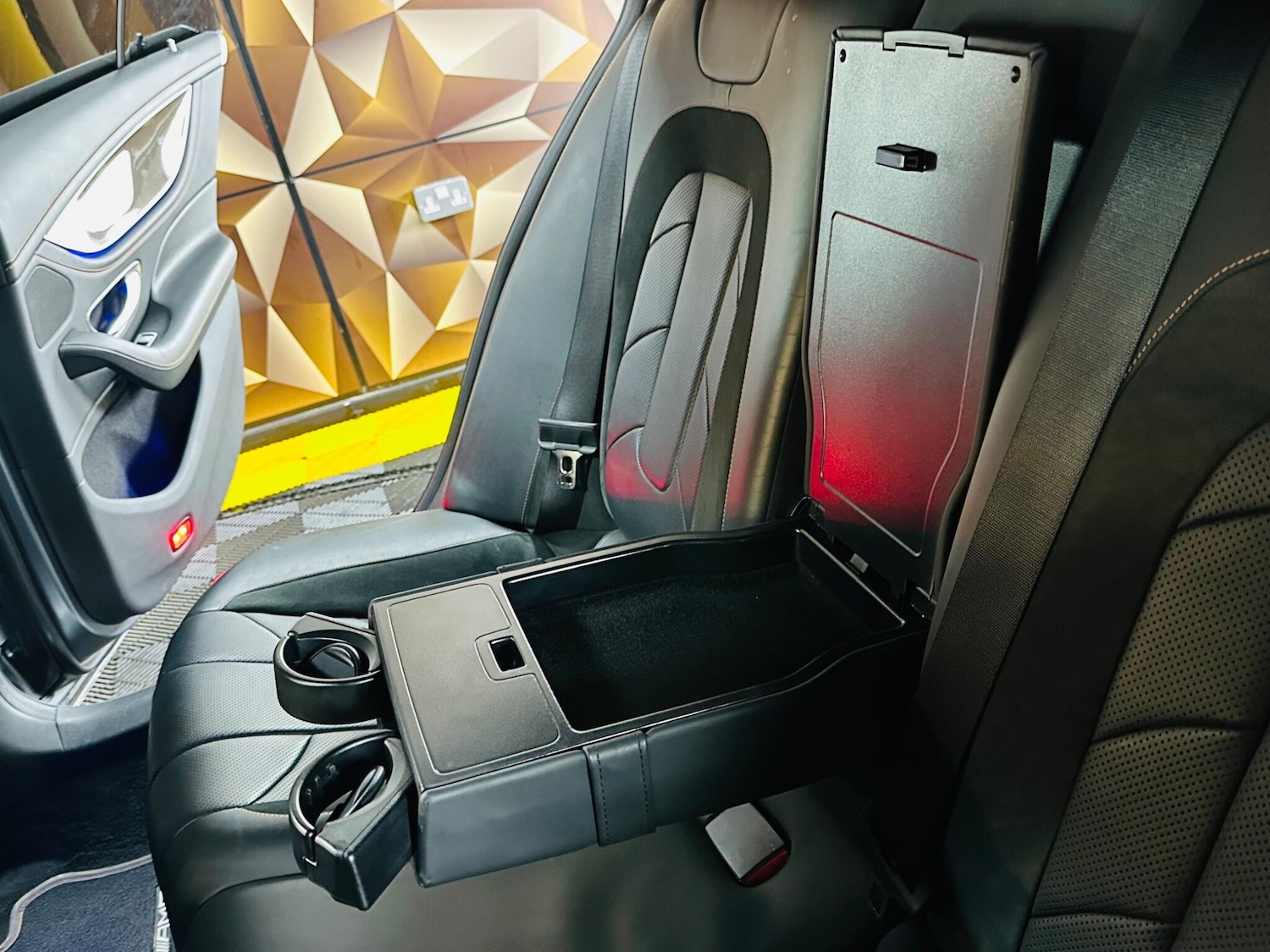 Used Mercedes-Benz CLS 2018 for sale - 77132089: Photo 63