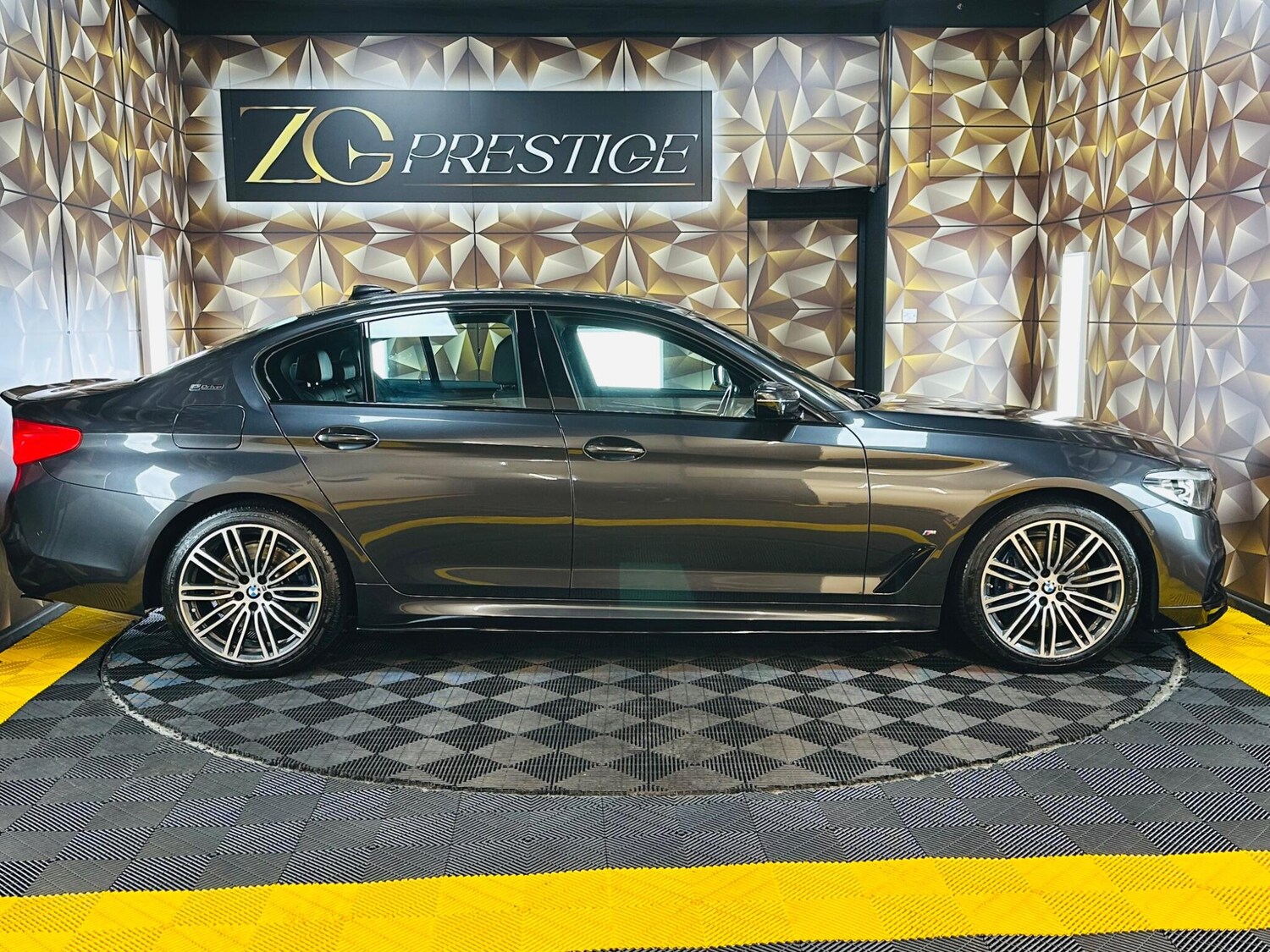 Used BMW 5 Series 2018 for sale - 77175340: Photo 9