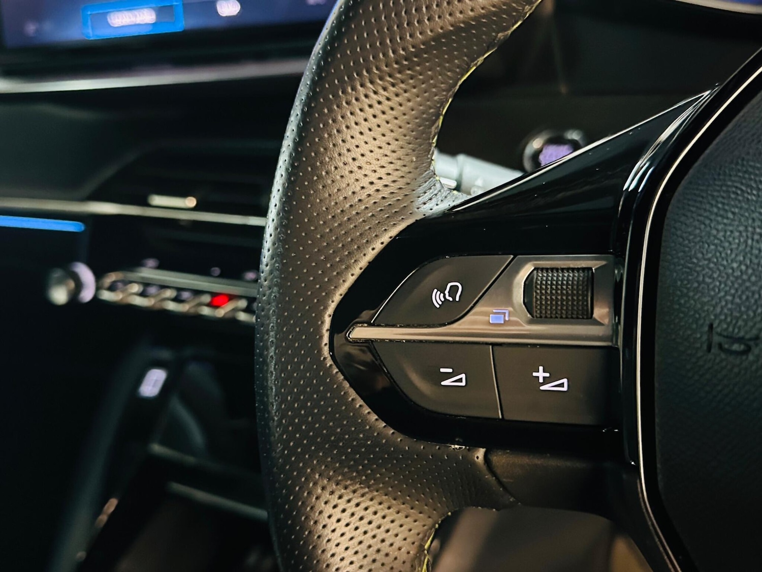 Used Peugeot 2008 2024 for sale - 77290632: Photo 51