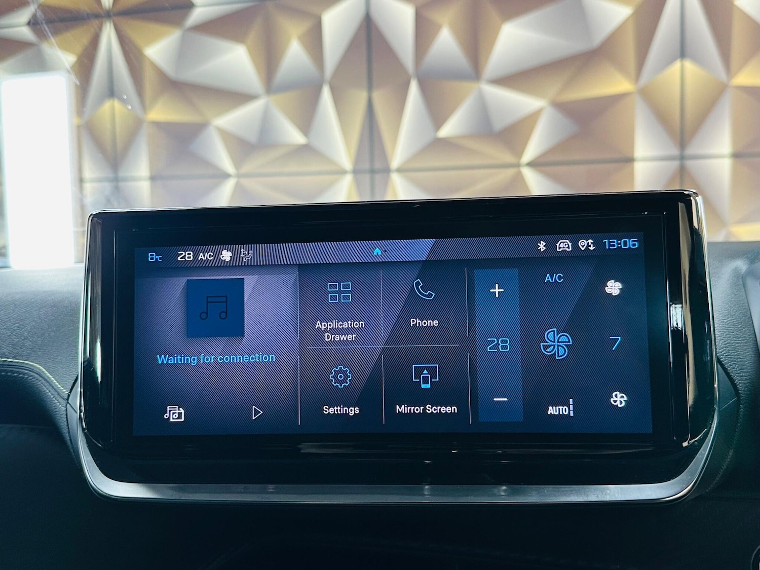 Used Peugeot 2008 2024 for sale - 77290632: Photo 54