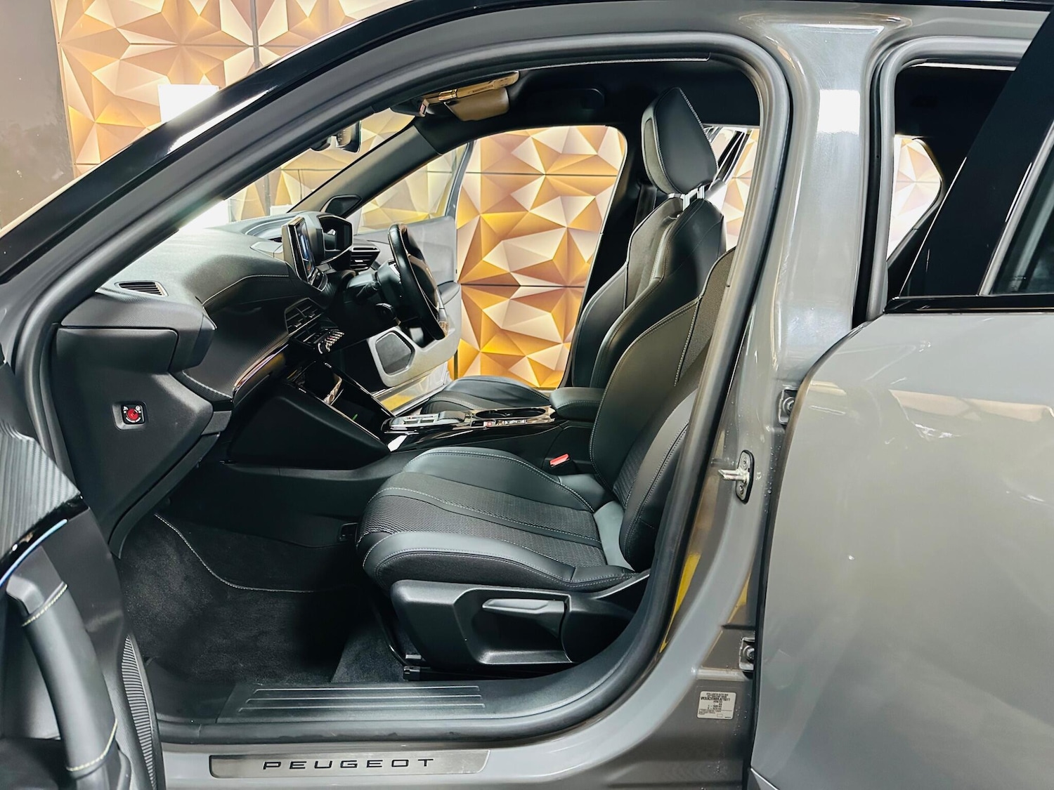 Used Peugeot 2008 2024 for sale - 77290632: Photo 63