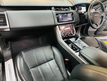 Used Land Rover Range Rover Sport 2018 for sale - 79388111: Photo