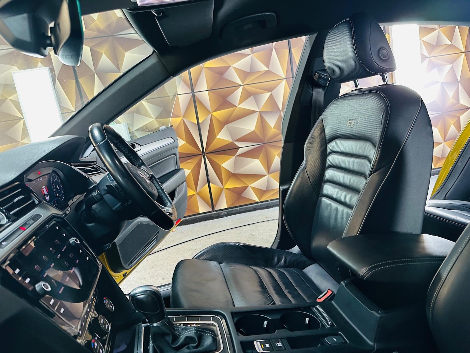 Used Volkswagen Arteon 2018 for sale - 76898778: Photo 4