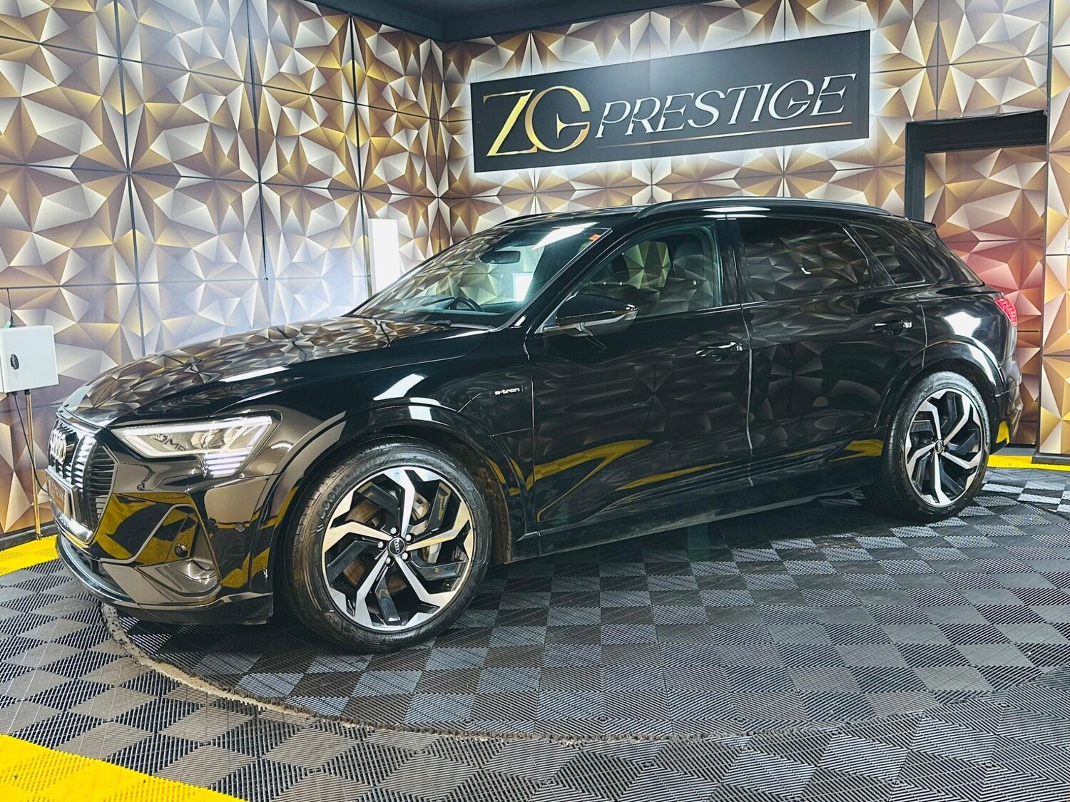 Used Audi e-tron 2022 for sale - 77455545: Photo 15