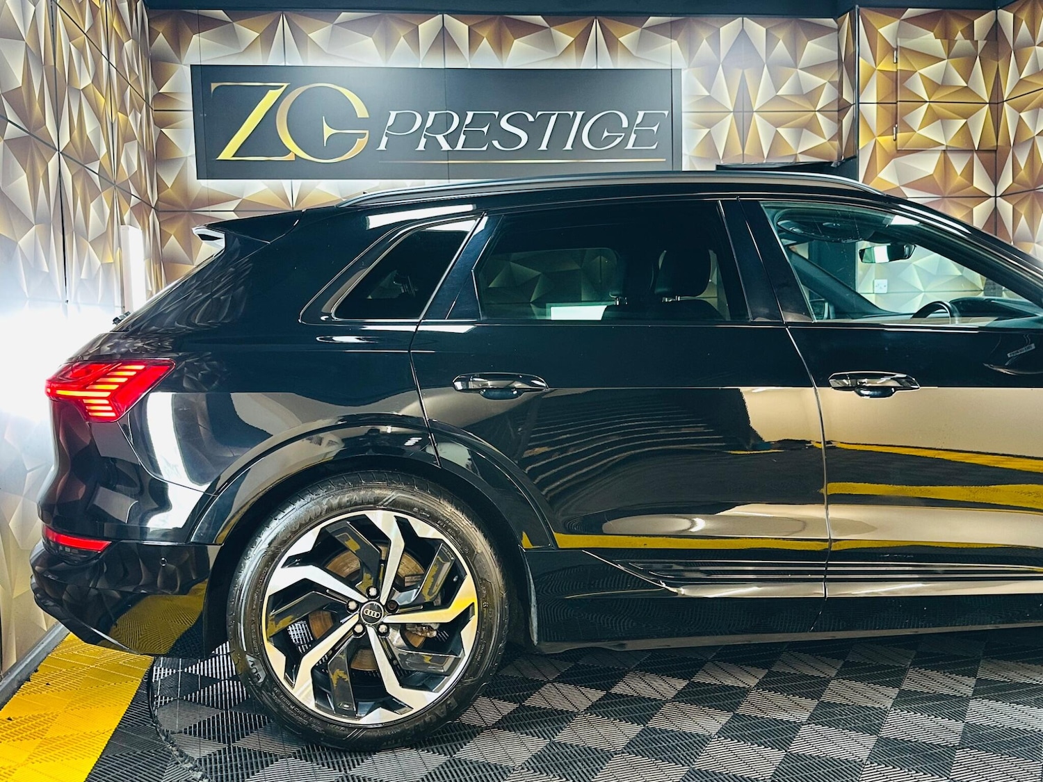 Used Audi e-tron 2022 for sale - 77455545: Photo 38