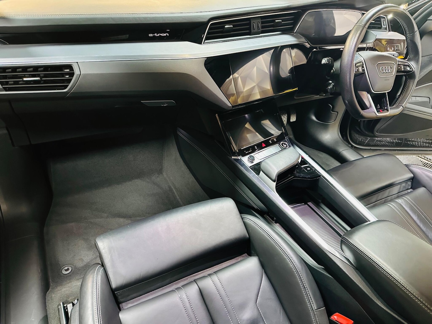 Used Audi e-tron 2022 for sale - 77455545: Photo 6