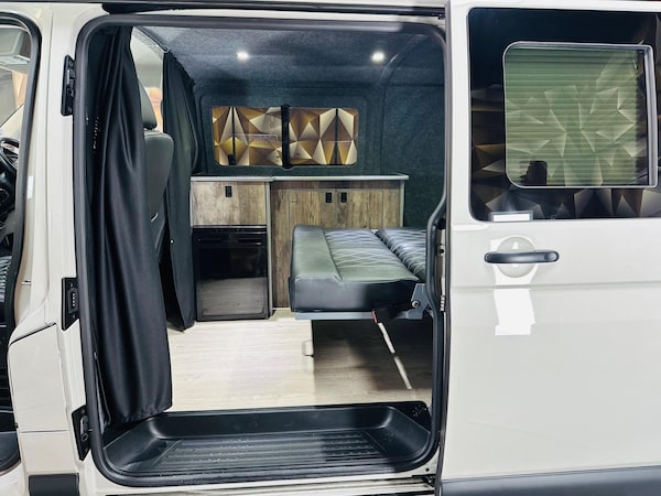 Used Volkswagen Transporter 2021 for sale - 76247789: Photo 51