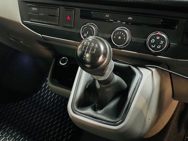 Used Volkswagen Transporter 2021 for sale - 76247789: Photo 60