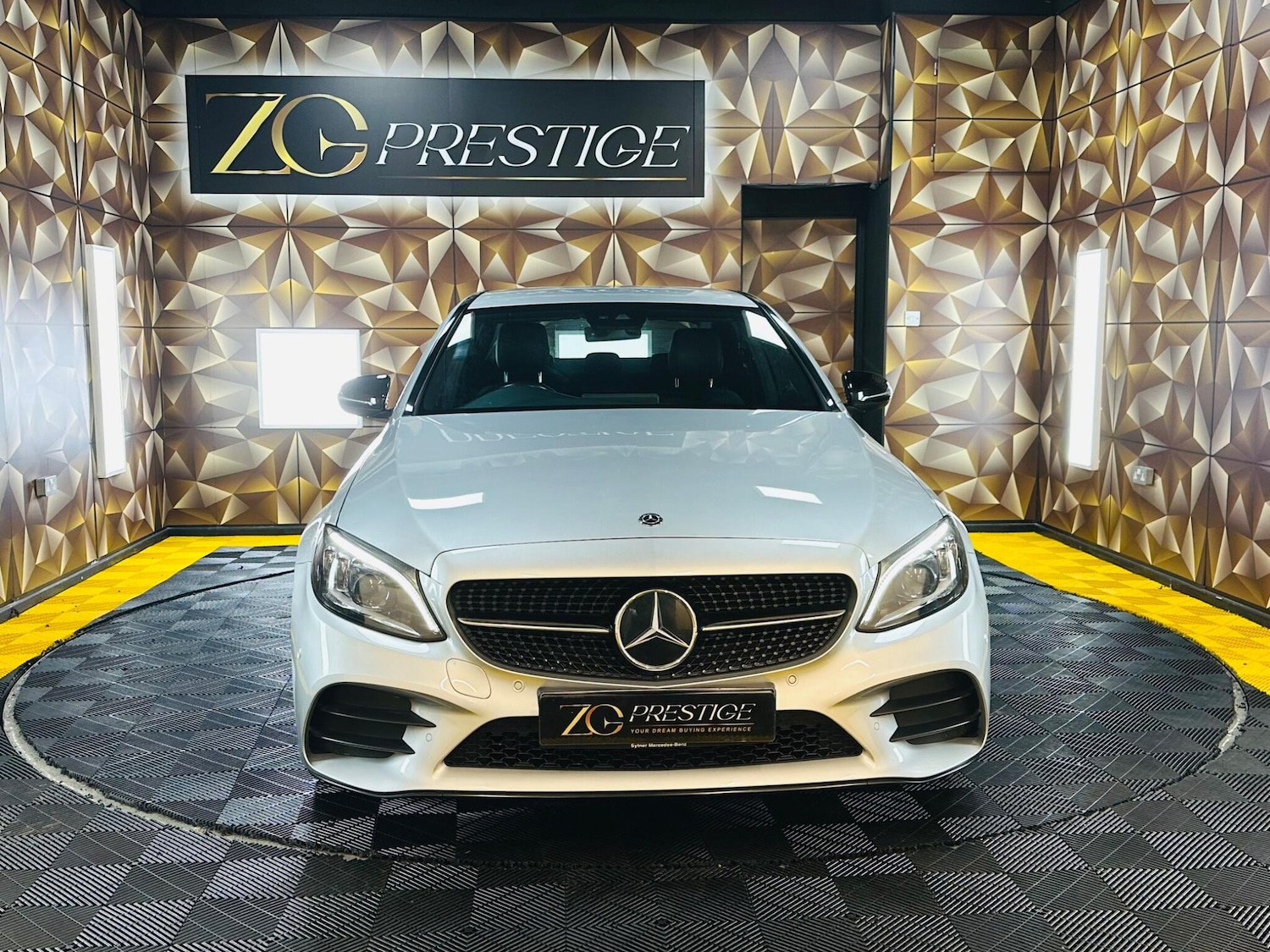 Used Mercedes-Benz C Class 2021 for sale - 77109718: Photo 3