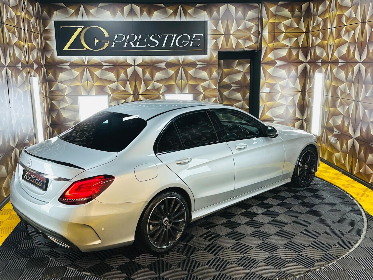 Used Mercedes-Benz C Class 2021 for sale - 77109718: Photo 7