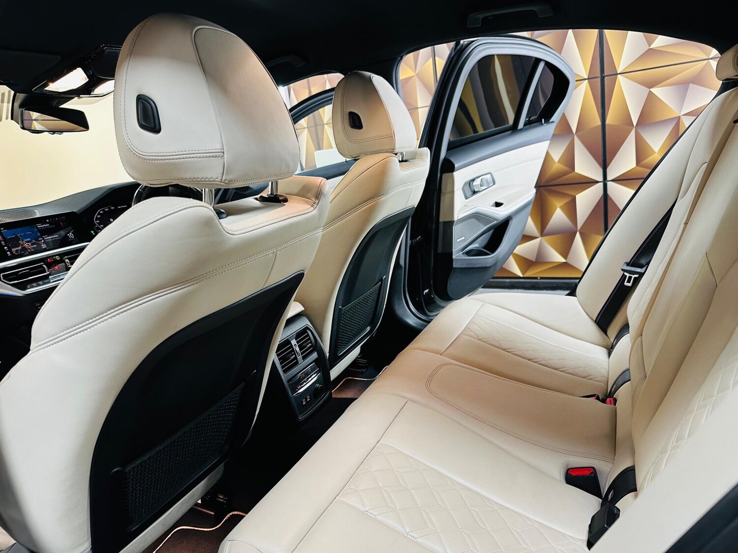 Used BMW 3 Series 2019 for sale - 76499661: Photo 65