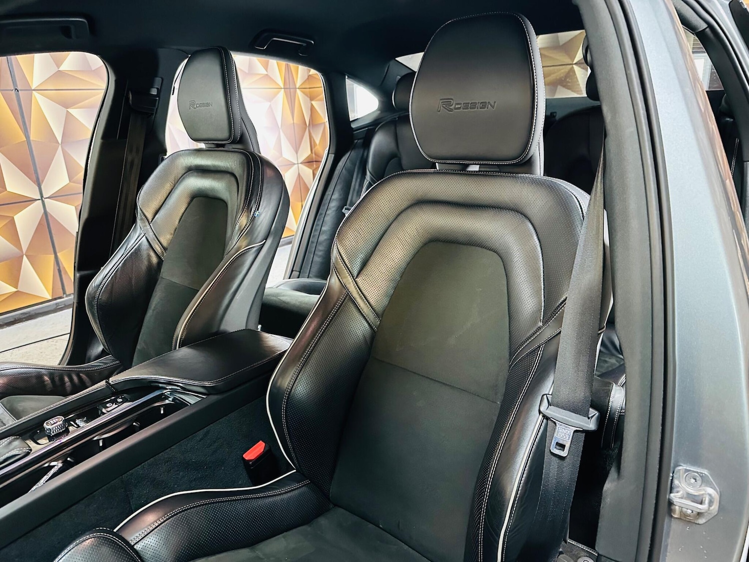 Used Volvo S90 2018 for sale - 76714831: Photo 10