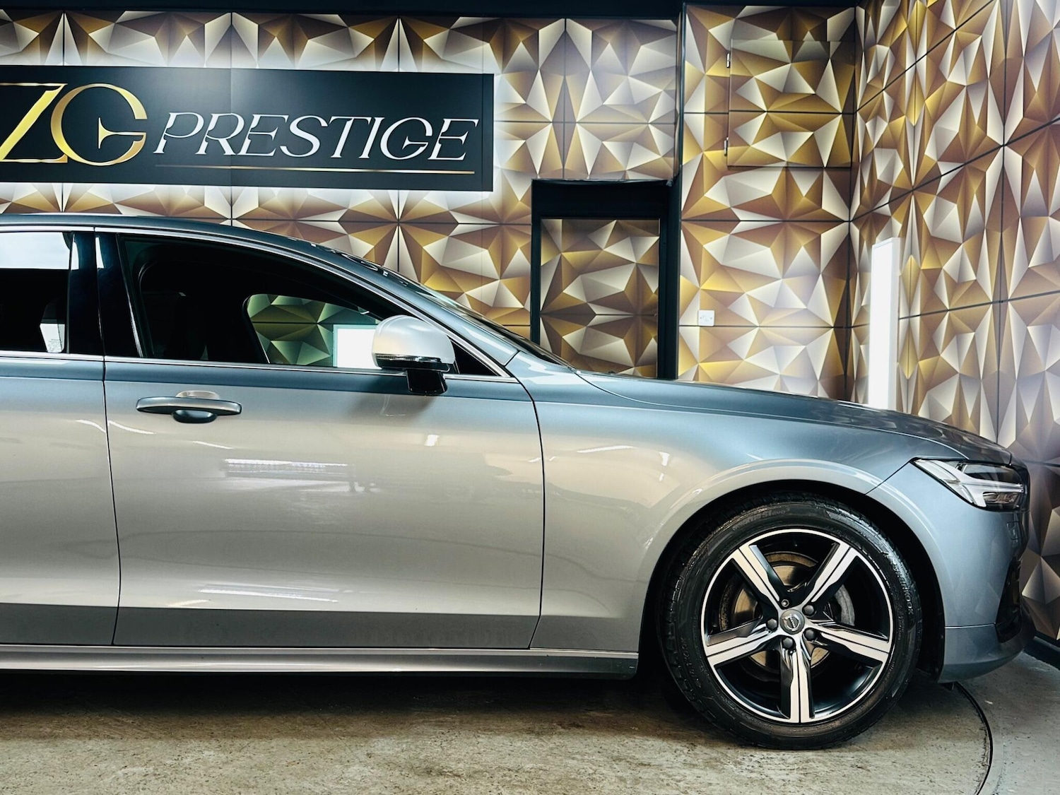 Used Volvo S90 2018 for sale - 76714831: Photo 27