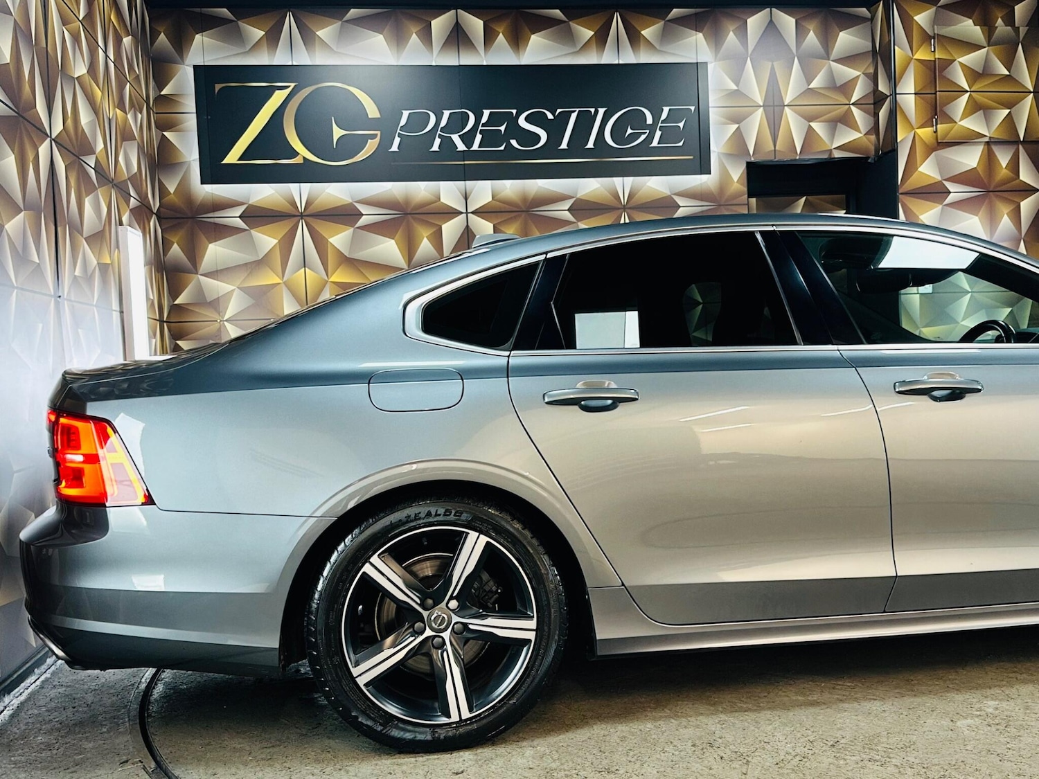 Used Volvo S90 2018 for sale - 76714831: Photo 30