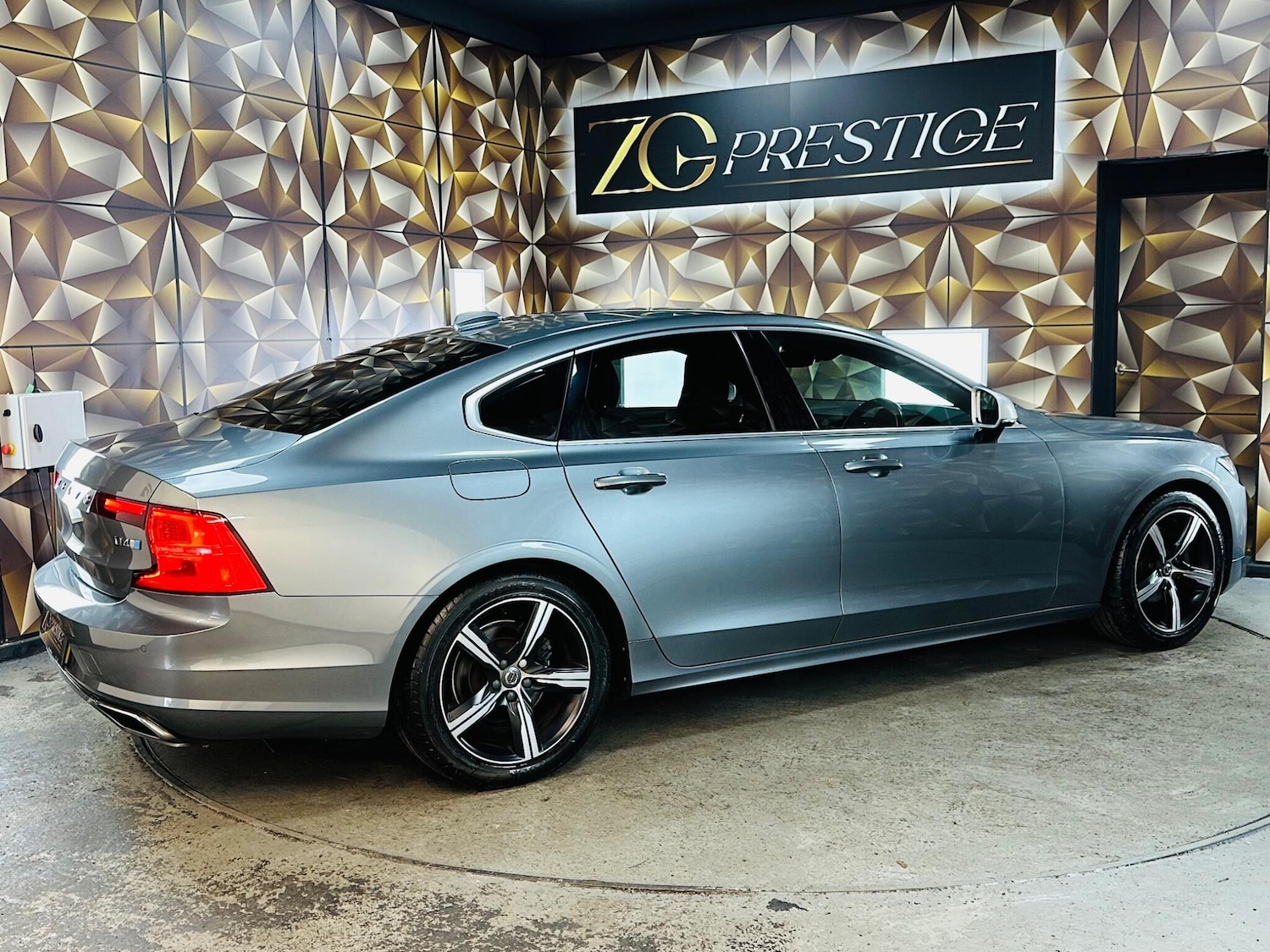 Used Volvo S90 2018 for sale - 76714831: Photo 42