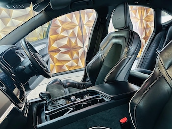 Used Volvo S90 2018 for sale - 76714831: Photo