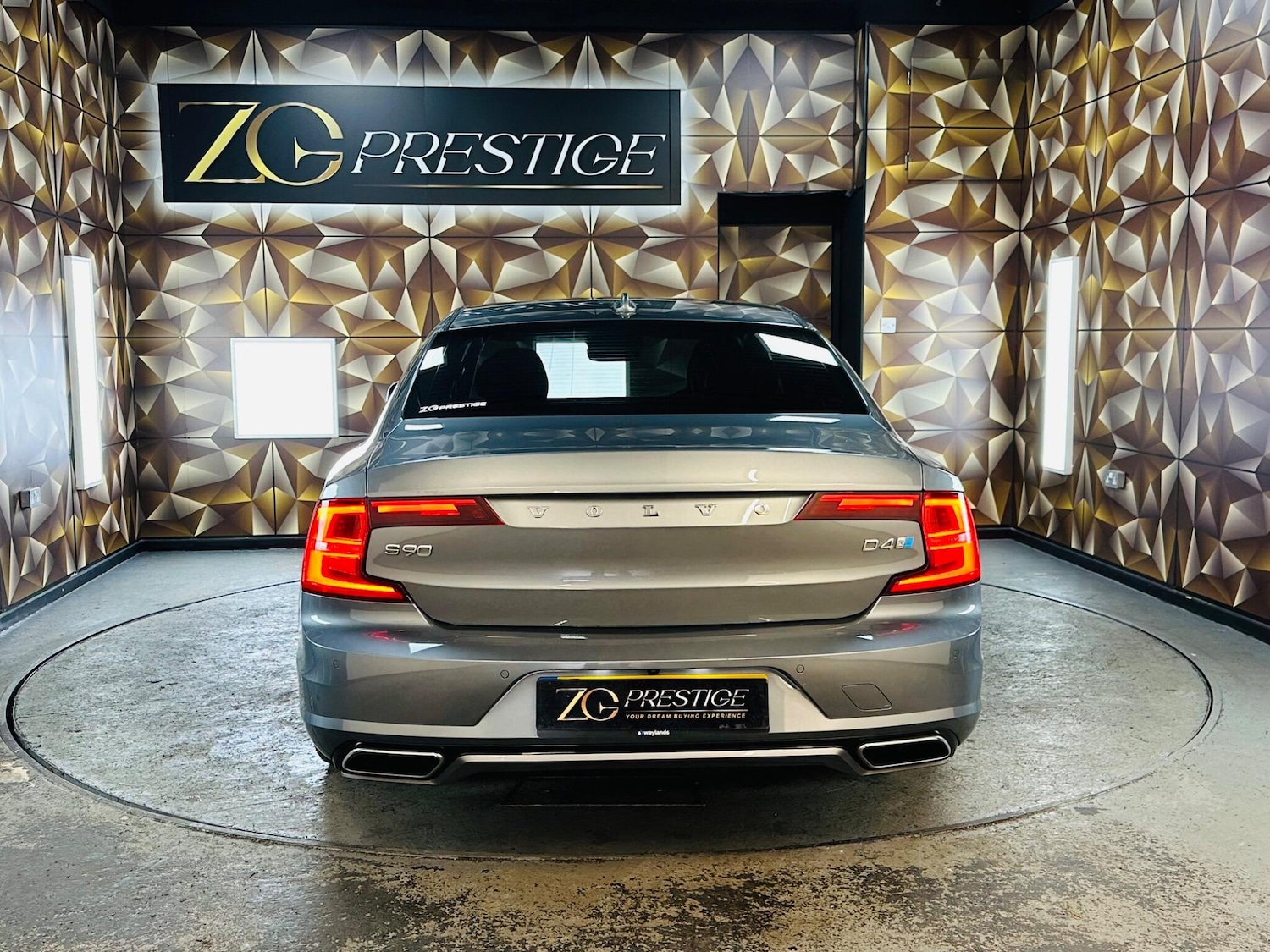 Used Volvo S90 2018 for sale - 76714831: Photo 5