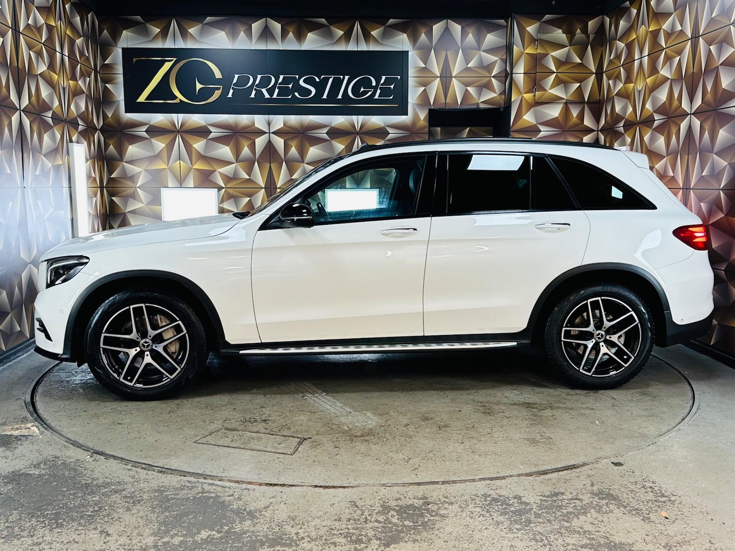 Used Mercedes-Benz GLC 2017 for sale - 76485588: Photo 11