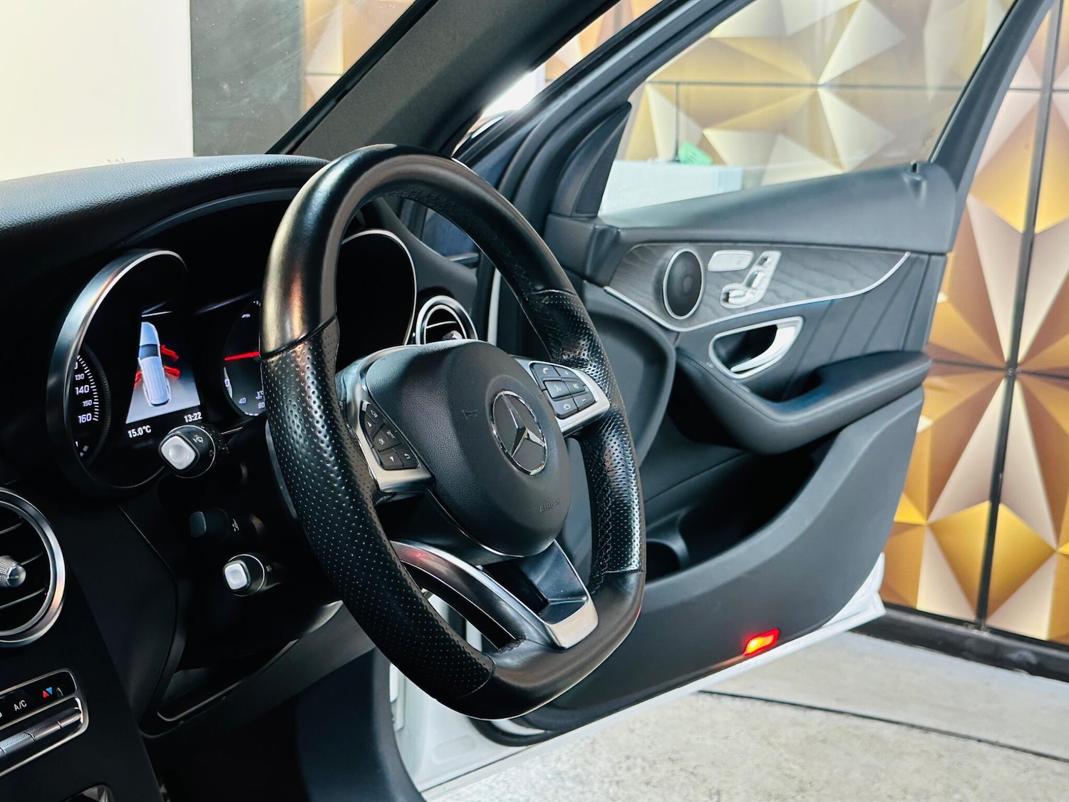 Used Mercedes-Benz GLC 2017 for sale - 76485588: Photo 22