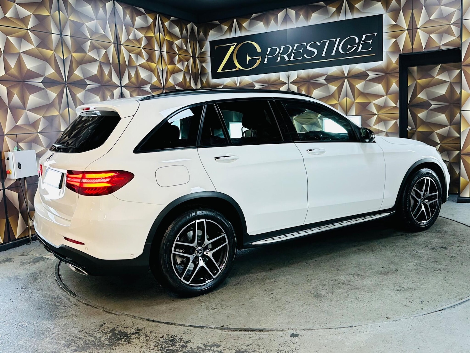 Used Mercedes-Benz GLC 2017 for sale - 76485588: Photo 31