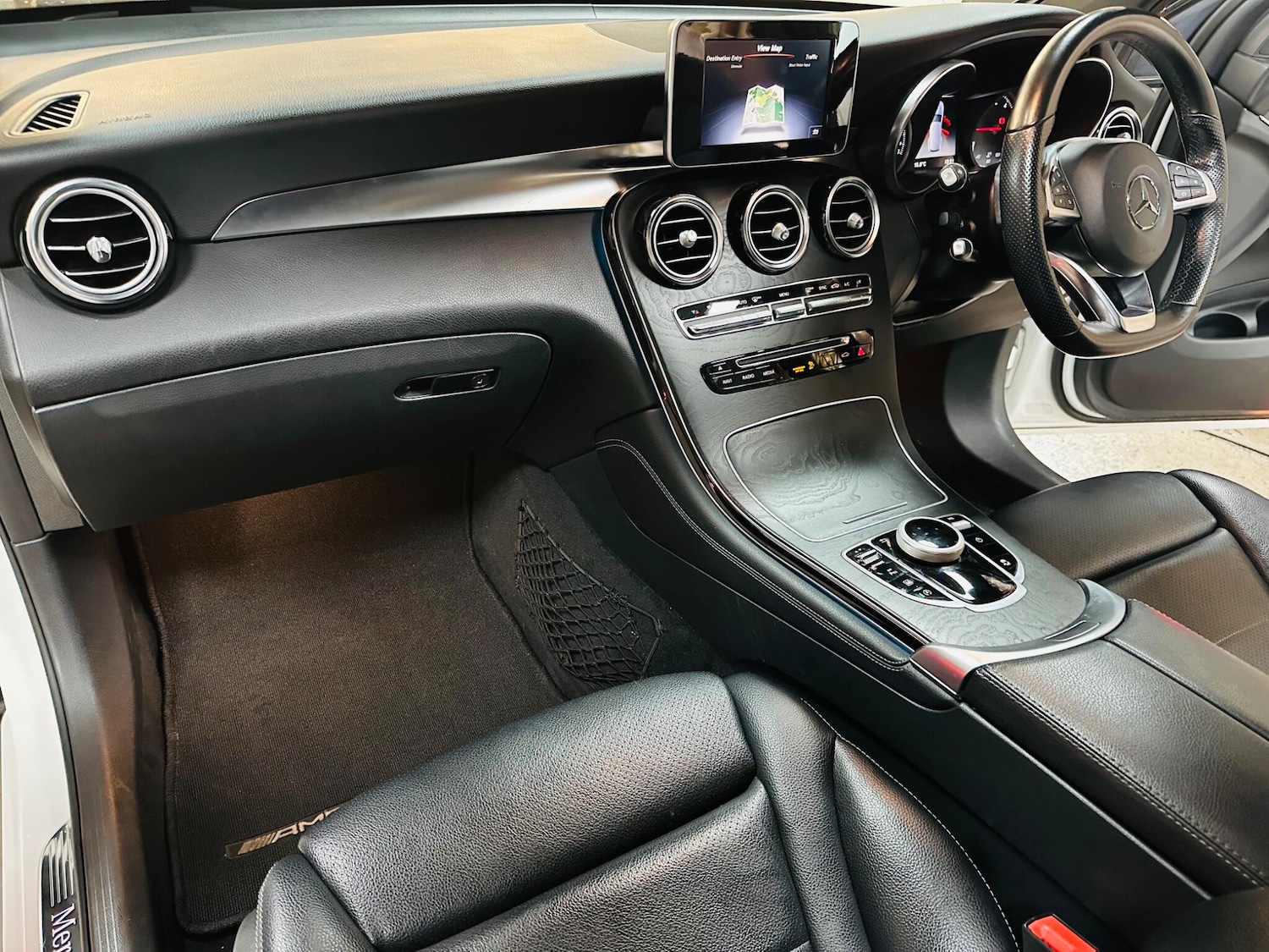 Used Mercedes-Benz GLC 2017 for sale - 76485588: Photo 4