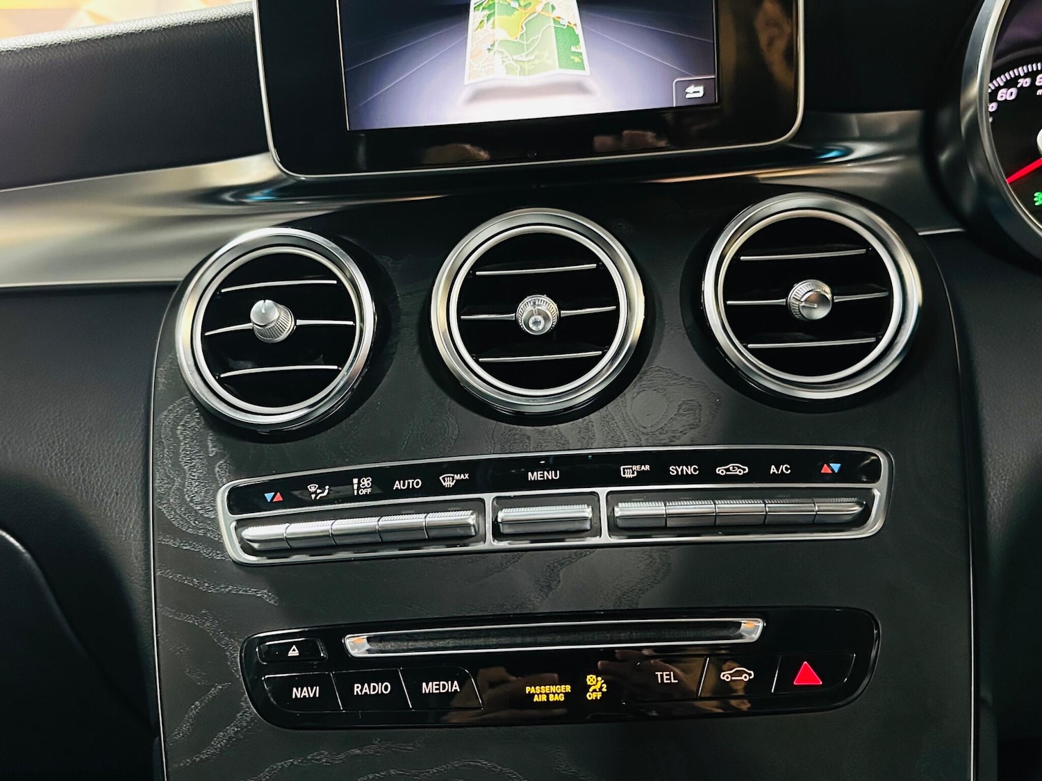 Used Mercedes-Benz GLC 2017 for sale - 76485588: Photo 59