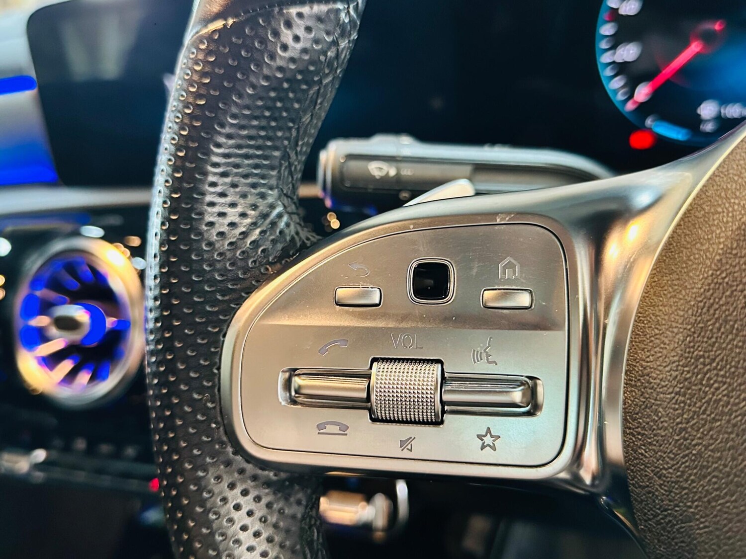 Used Mercedes-Benz CLA 2019 for sale - 76538425: Photo 54