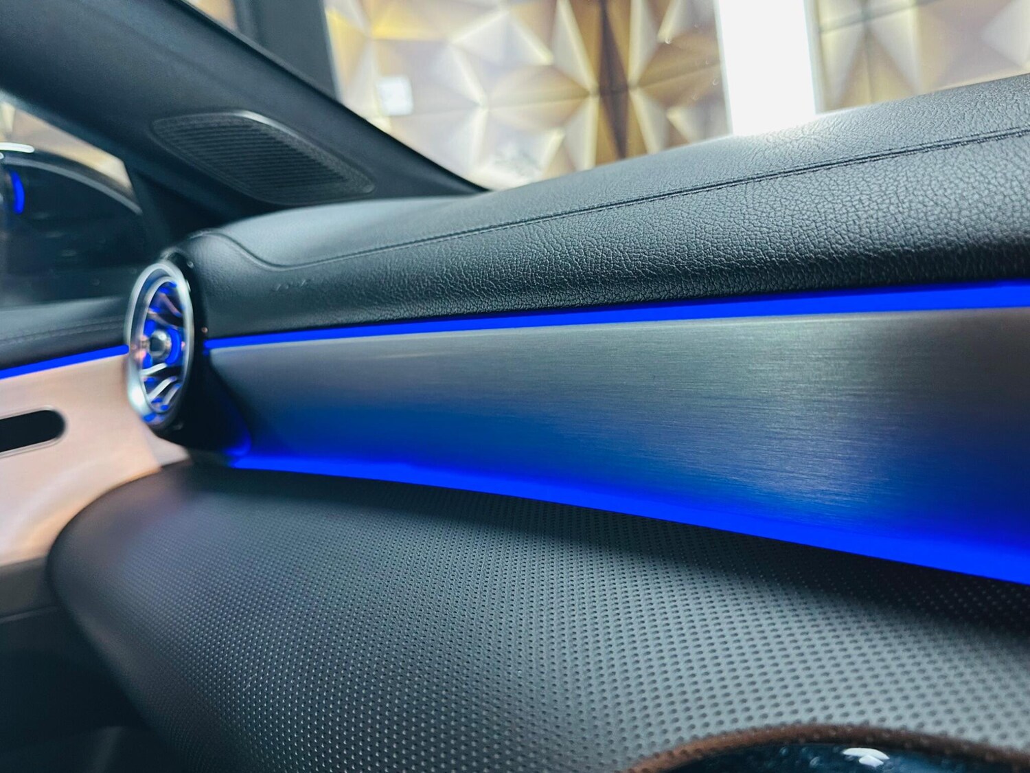 Used Mercedes-Benz CLA 2019 for sale - 76538425: Photo 56