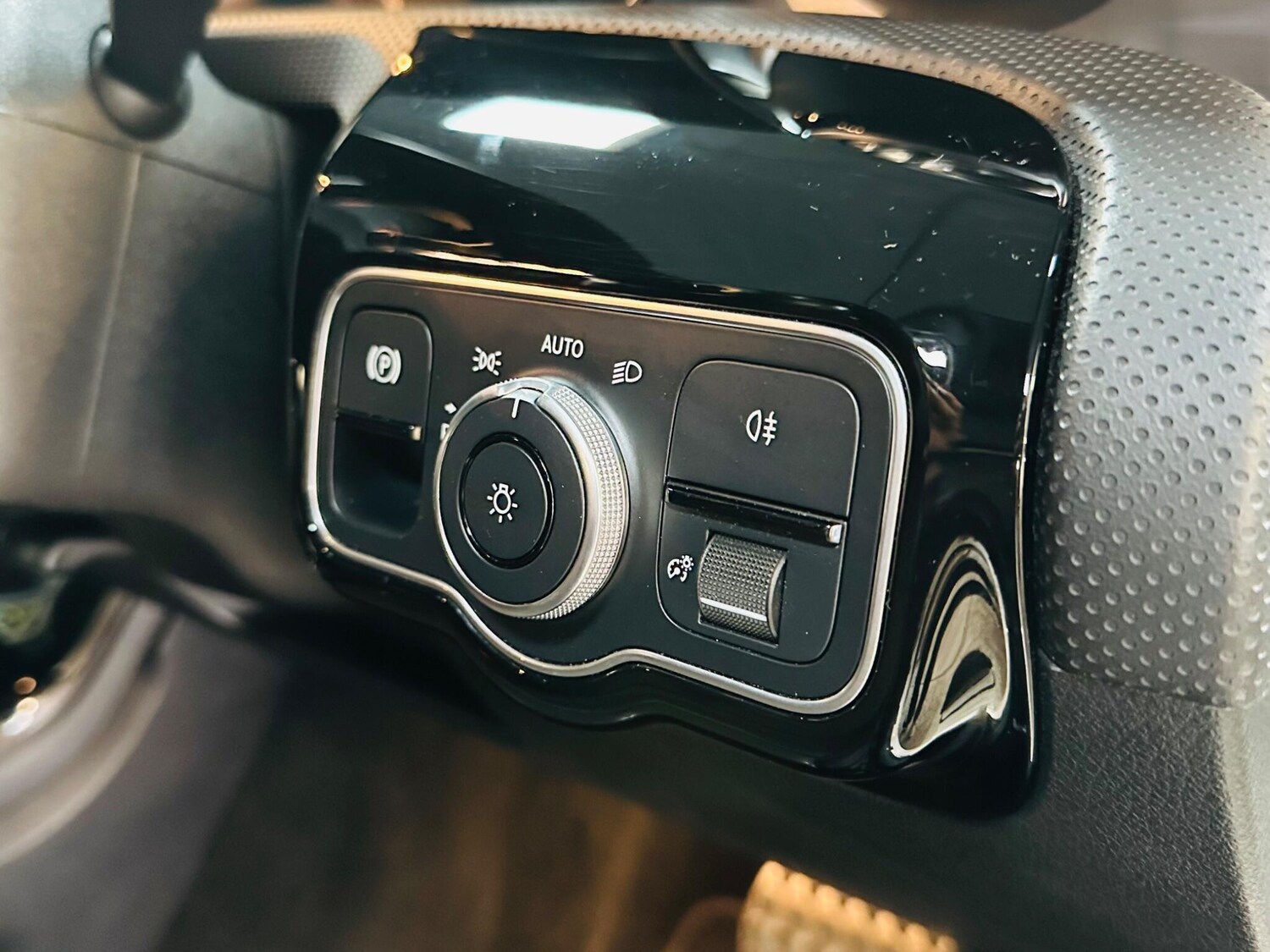 Used Mercedes-Benz CLA 2019 for sale - 76538425: Photo 59