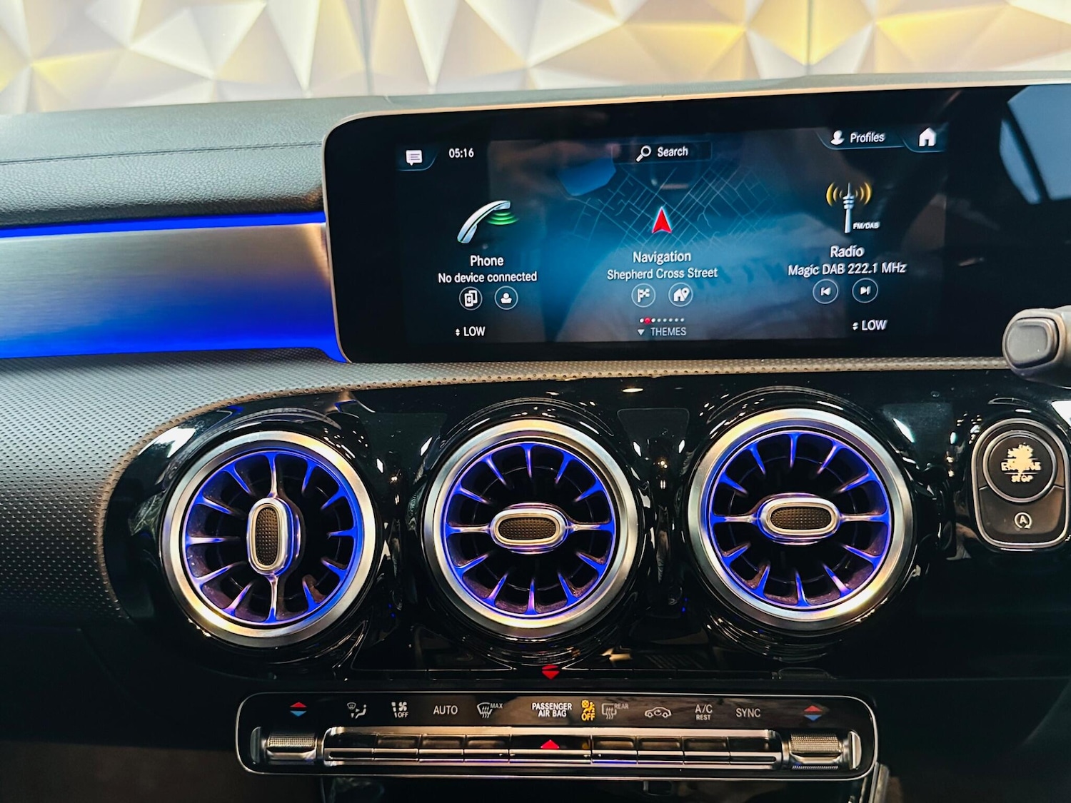 Used Mercedes-Benz CLA 2019 for sale - 76538425: Photo 60