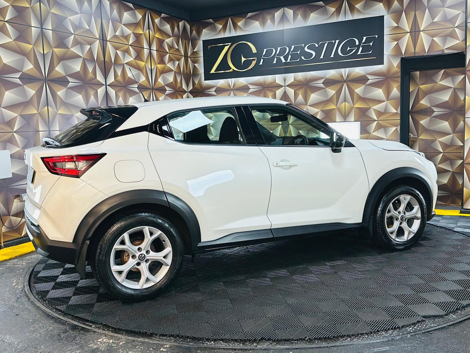 Used Nissan Juke for sale - 77537313: Photo 33