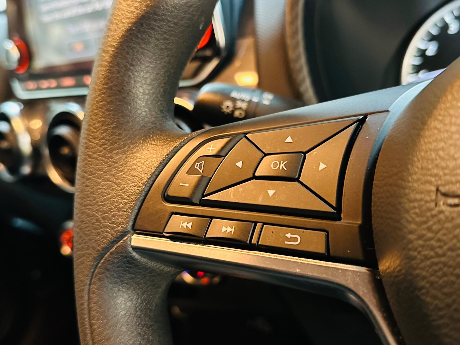 Used Nissan Juke for sale - 77537313: Photo 48