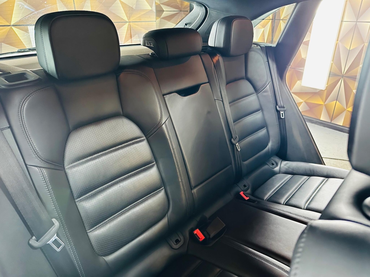 Used Porsche Macan 2015 for sale - 77400760: Photo 18