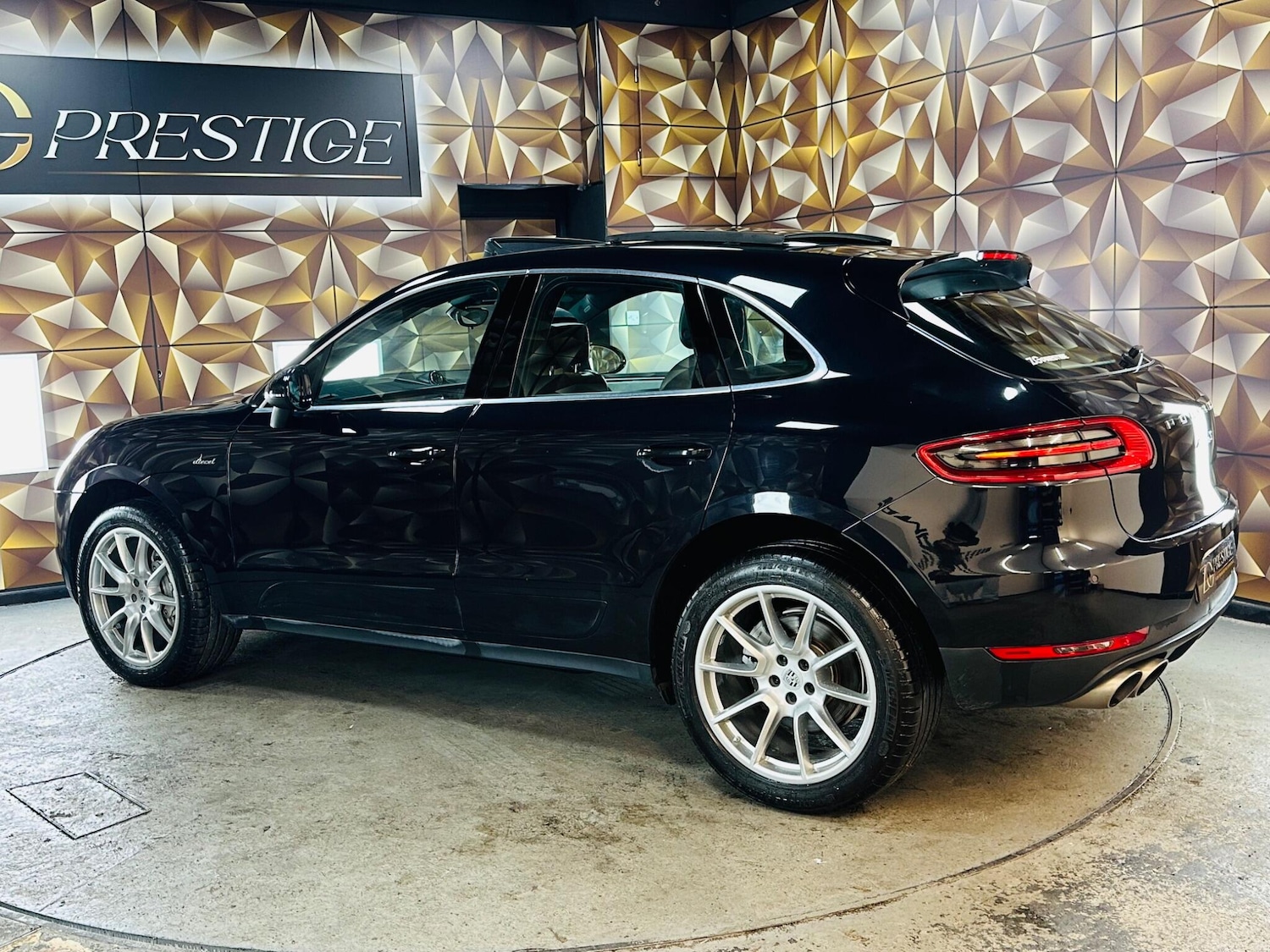 Used Porsche Macan 2015 for sale - 77400760: Photo 40