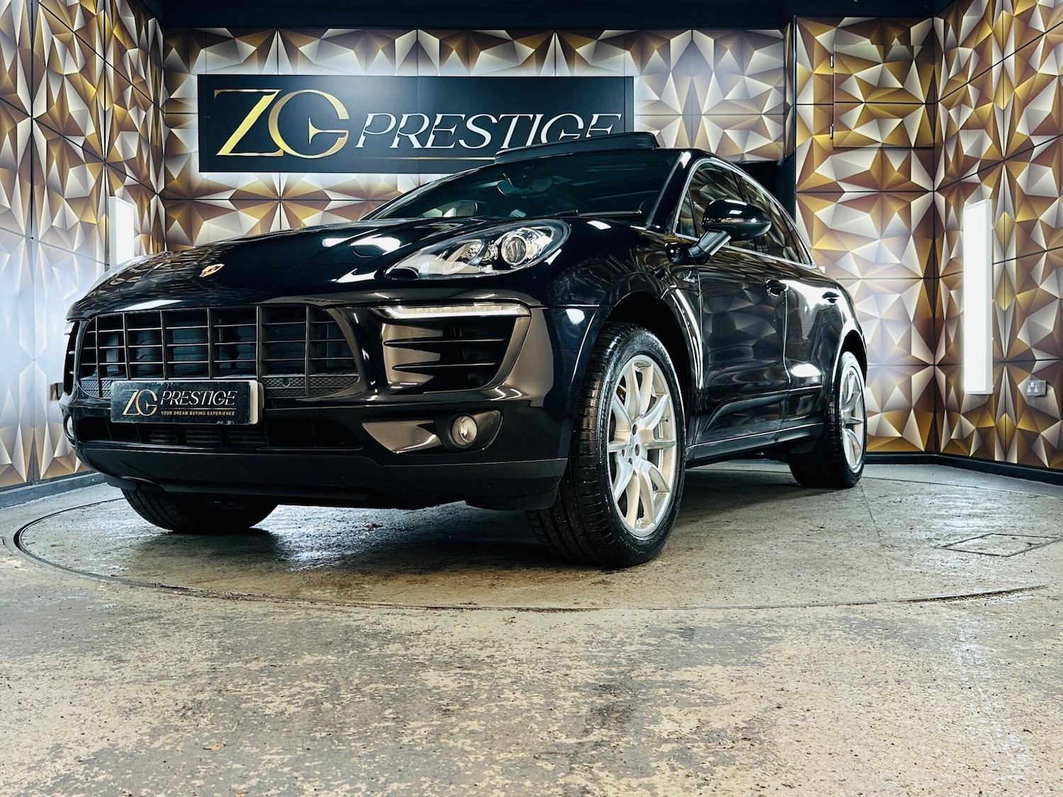 Used Porsche Macan 2015 for sale - 77400760: Photo 43