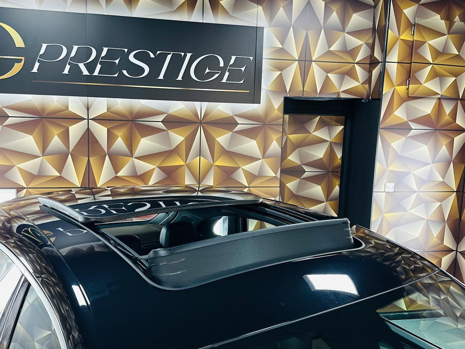 Used Porsche Macan 2015 for sale - 77400760: Photo 44