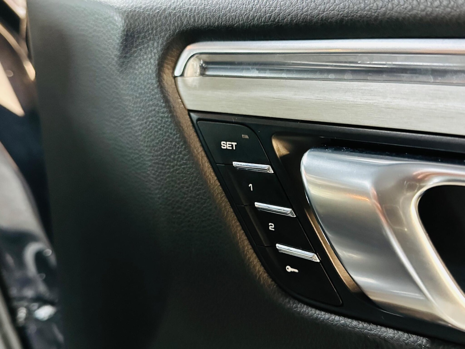 Used Porsche Macan 2015 for sale - 77400760: Photo 65