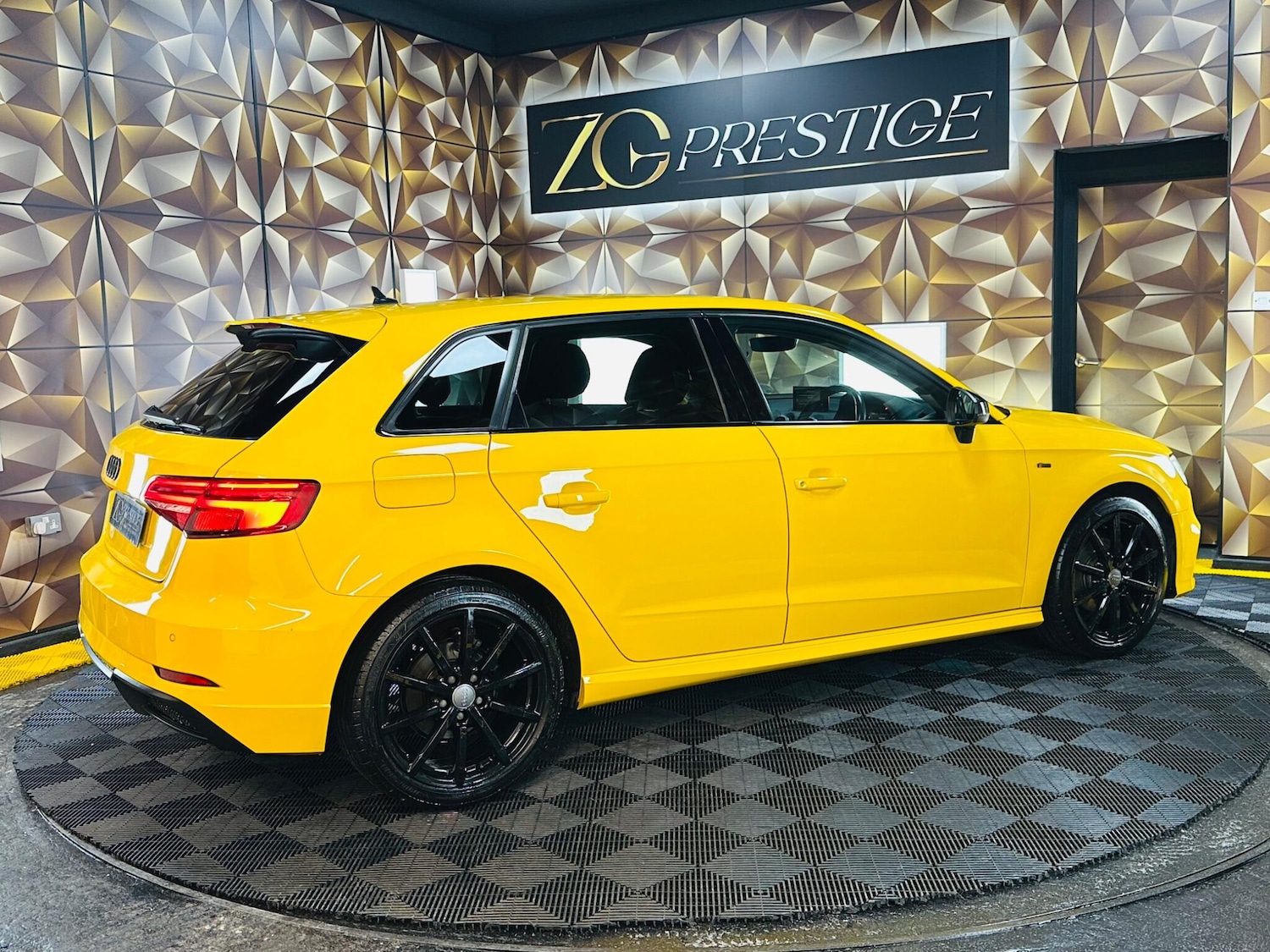 Used Audi A3 2018 for sale - 77425510: Photo 41