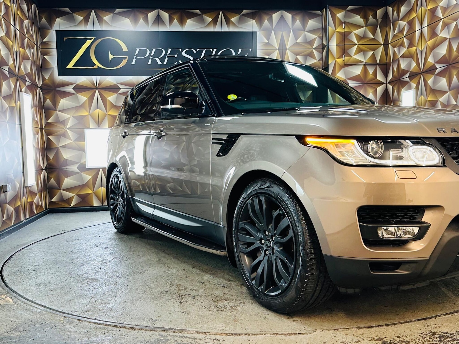 Used Land Rover Range Rover Sport 2016 for sale - 76485054: Photo 14