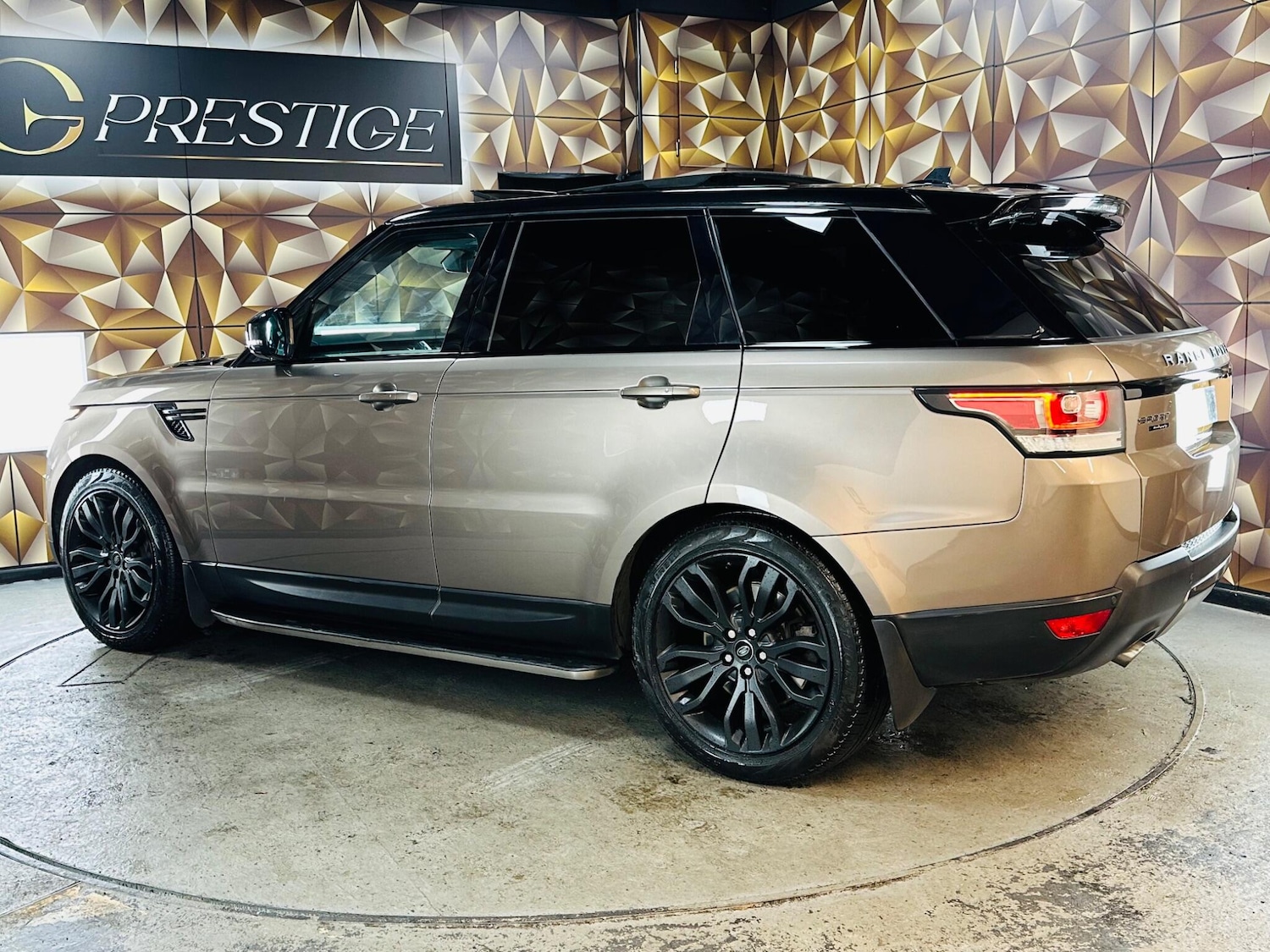 Used Land Rover Range Rover Sport 2016 for sale - 76485054: Photo 44