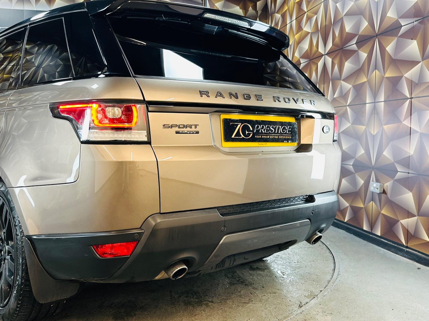 Used Land Rover Range Rover Sport 2016 for sale - 76485054: Photo 45