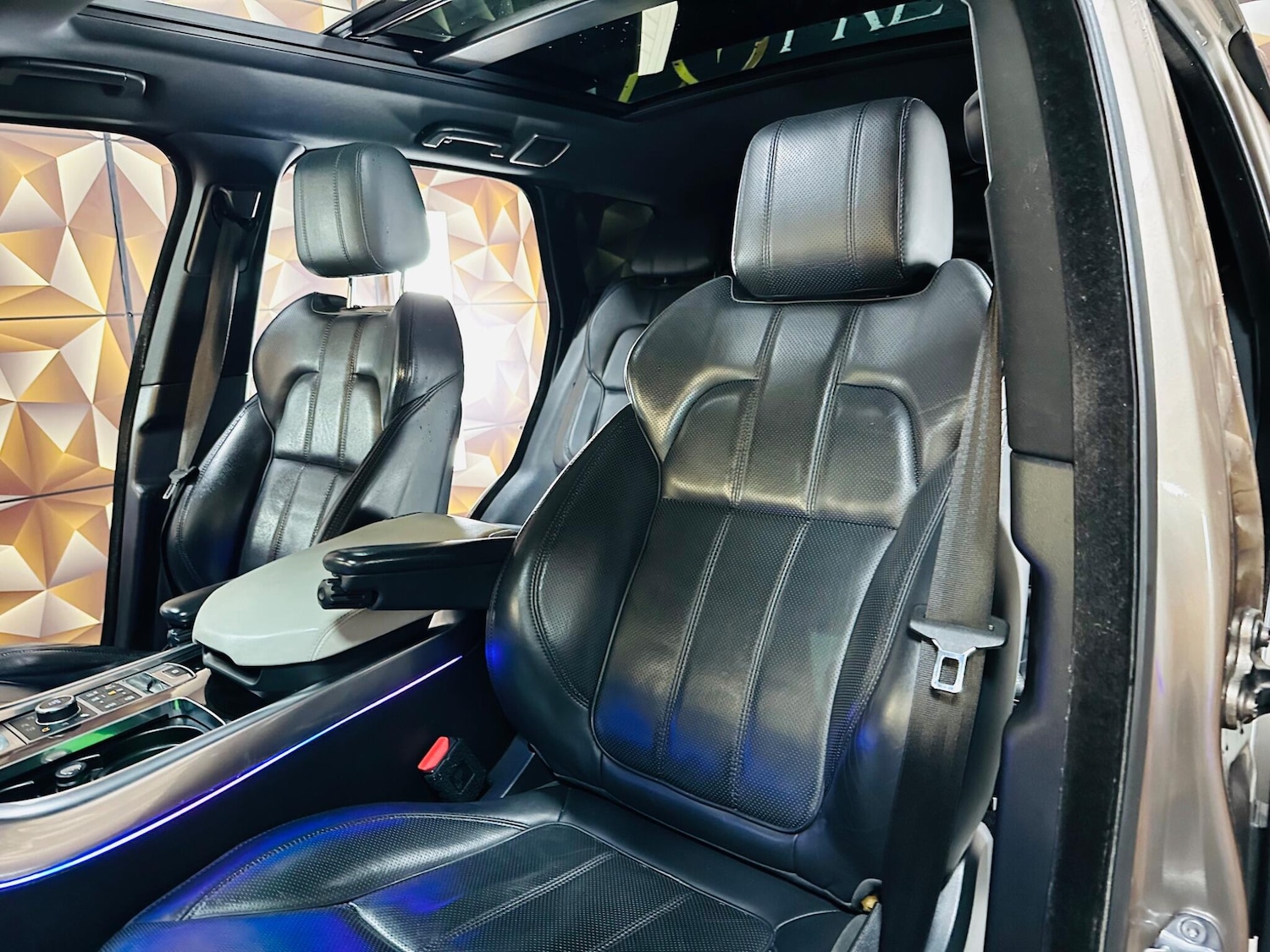 Used Land Rover Range Rover Sport 2016 for sale - 76485054: Photo 81