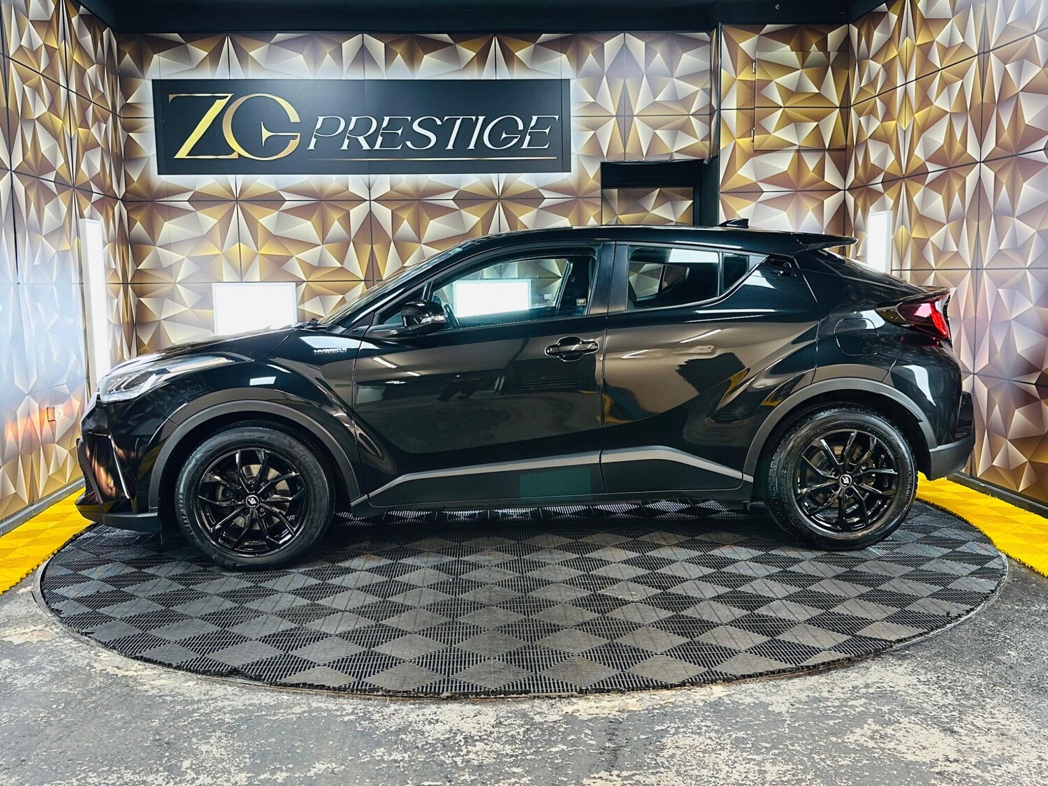 Used Toyota C-HR for sale - 78156738: Photo 11