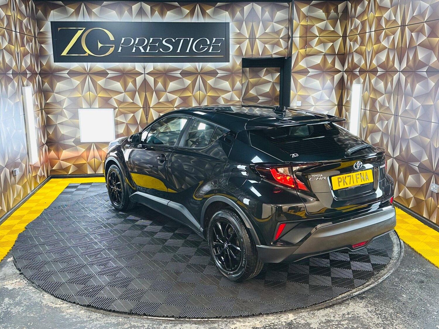 Used Toyota C-HR for sale - 78156738: Photo 25